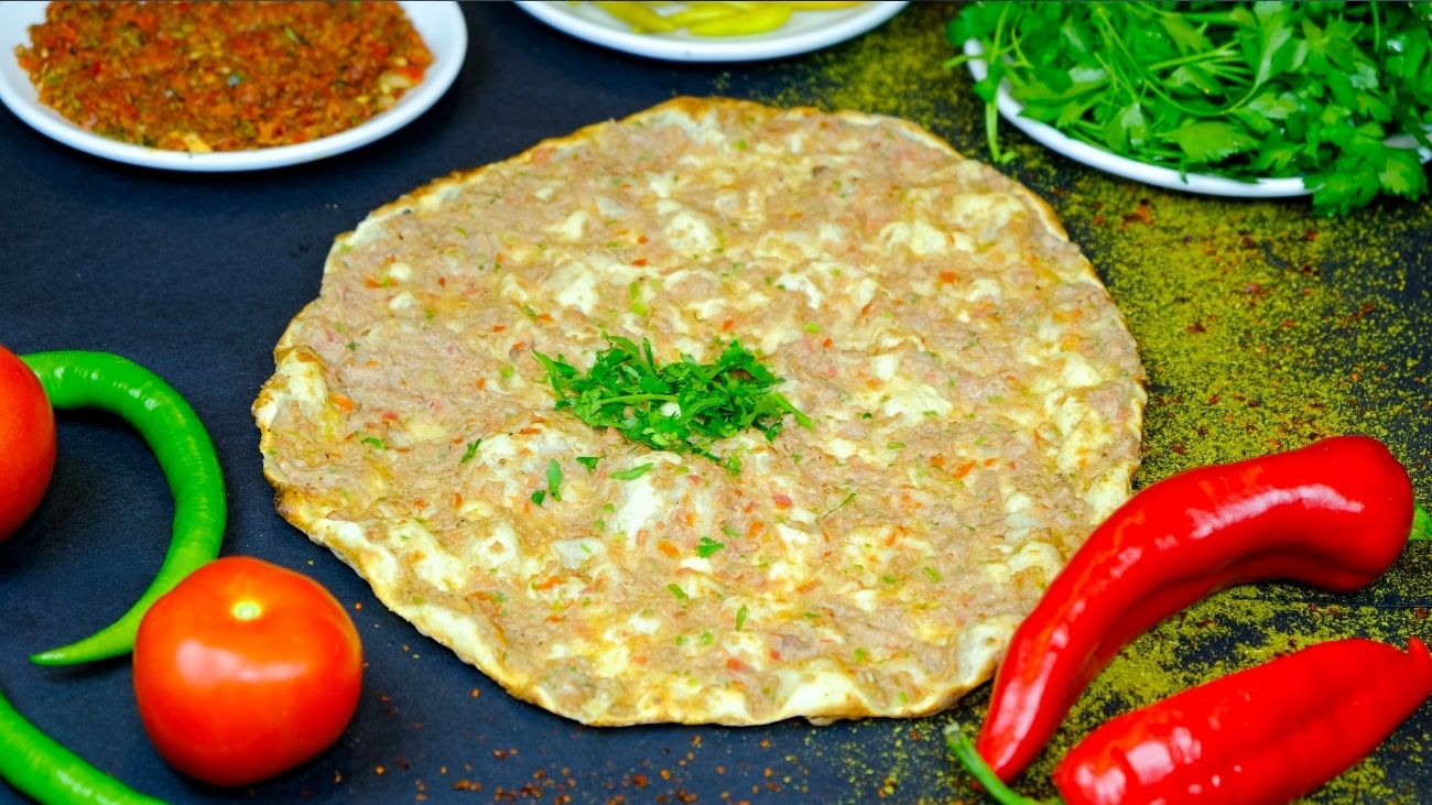 Lahmacun (Etiekmek İçli)